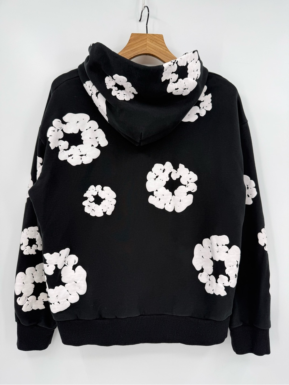 Denim Tears Cotton Wreath Hoodie Black Size M - Picture 11 of 12